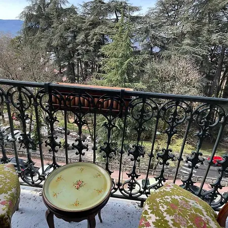 Grand Avec Balcon Au Cœur D'aix-les-bains - Fr-1-555-87