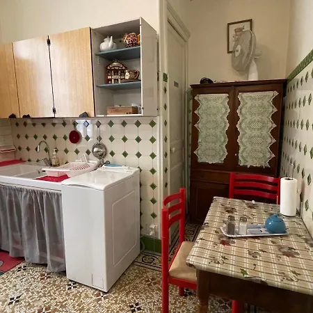 Grand Avec Balcon Au Cœur D'aix-les-bains - Fr-1-555-87 Aix-les-Bains